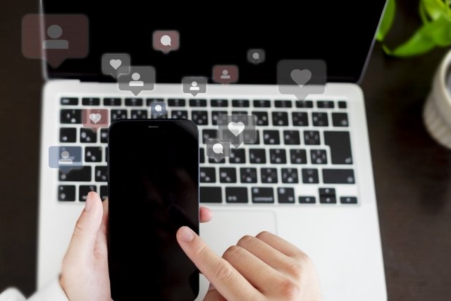 高知県南国市-スマホだけで仕事ができる在宅ワークの内容や注意点など-資格のミカタ